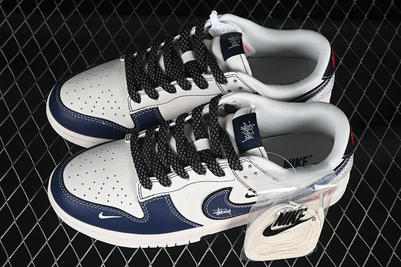 All categories Nk SB Dunk Series Nk SB Dunk Low High-end customized low-top sneakers Nike SB Dunk Low Stusi co-branded beige flame Anniversary high-end customized low-top casual sneakers ZH2598-226
